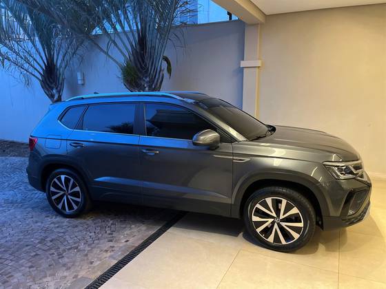 VOLKSWAGEN TAOS 1.4 250 TSI TOTAL FLEX HIGHLINE AUTOMÁTICO